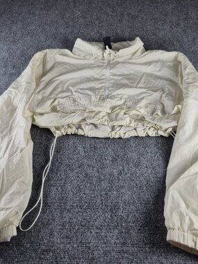 ALPHALETE Women’s S Tech Windbreaker Crop Top Jacket Beige Creme Train Workout